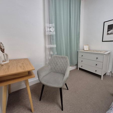 Stylish And Bright Flat In London N8 Turnpike Lane - Piccadilly Line Apartman Kültér fotó