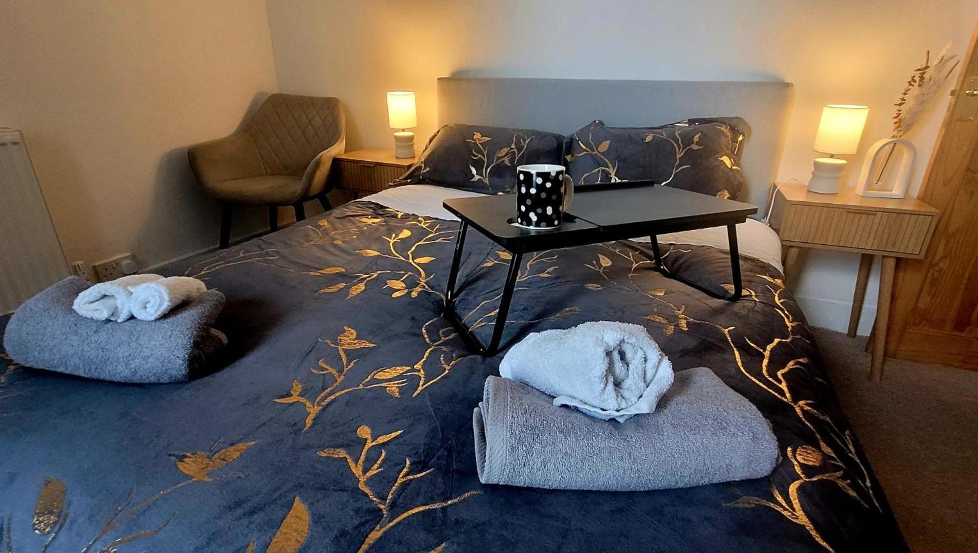 Stylish And Bright Flat In London N8 Turnpike Lane - Piccadilly Line Apartman Kültér fotó